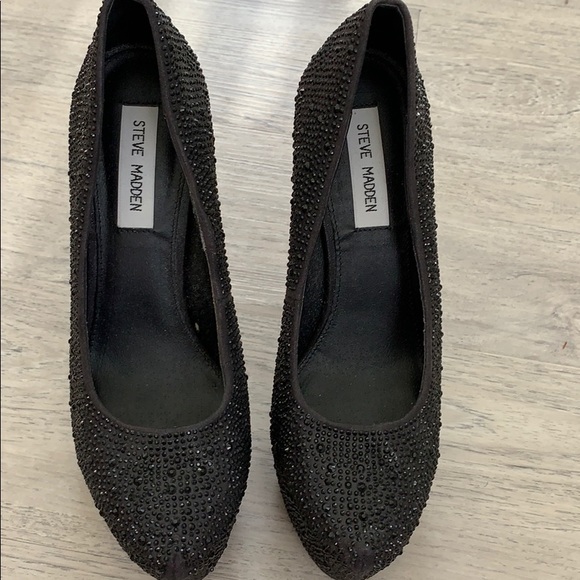 Steve Madden | Deeva Black Crystal Pumps (8.5) - Picture 4 of 6